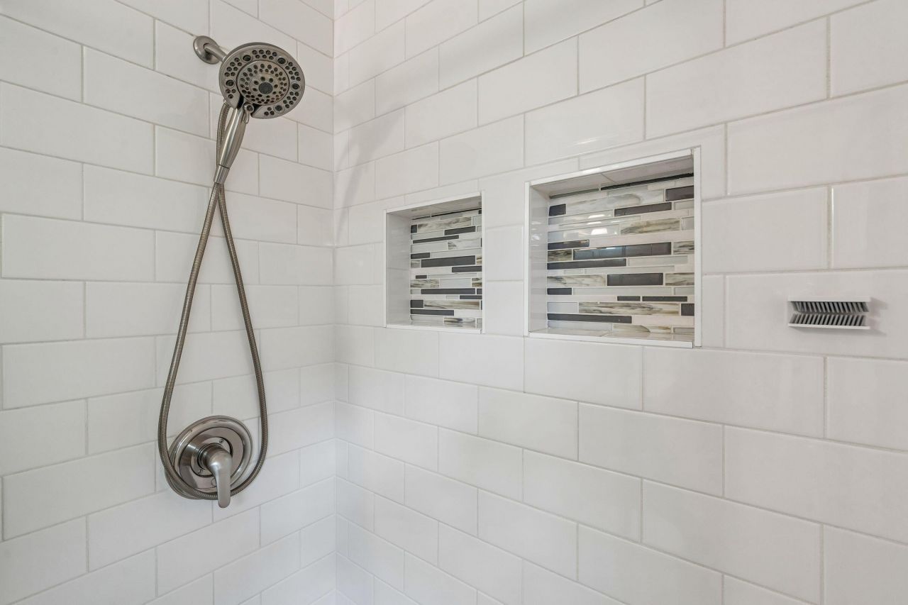 662 Schooner Road Photo 34