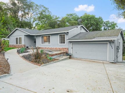 23493 Rolling Hills Ct, Auburn, CA 95602 Photo