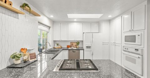 23493 Rolling Hills Ct, Auburn, CA 95602 Photo