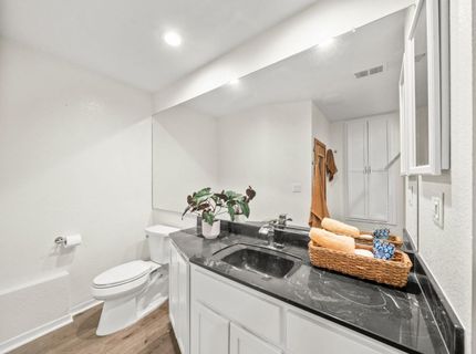 23493 Rolling Hills Ct, Auburn, CA 95602 Photo