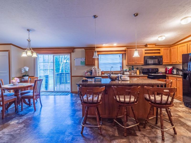 831 Tom Brown Road, Oliver Township, OH 45693 Photo 9