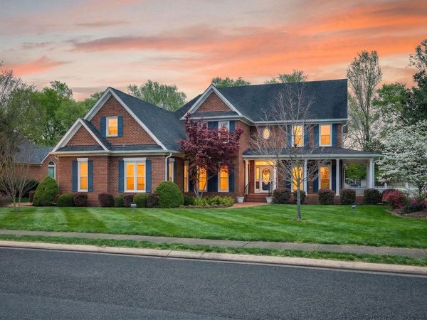 2814 Saint Johns Dr, Murfreesboro, TN 37129