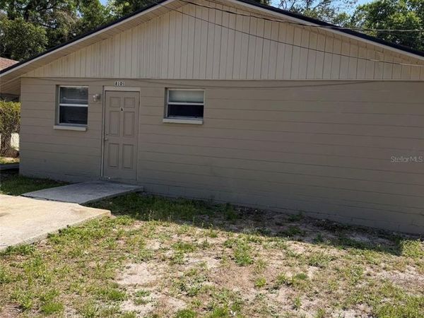 8105 N KLONDYKE STREET , TAMPA, FL 33604