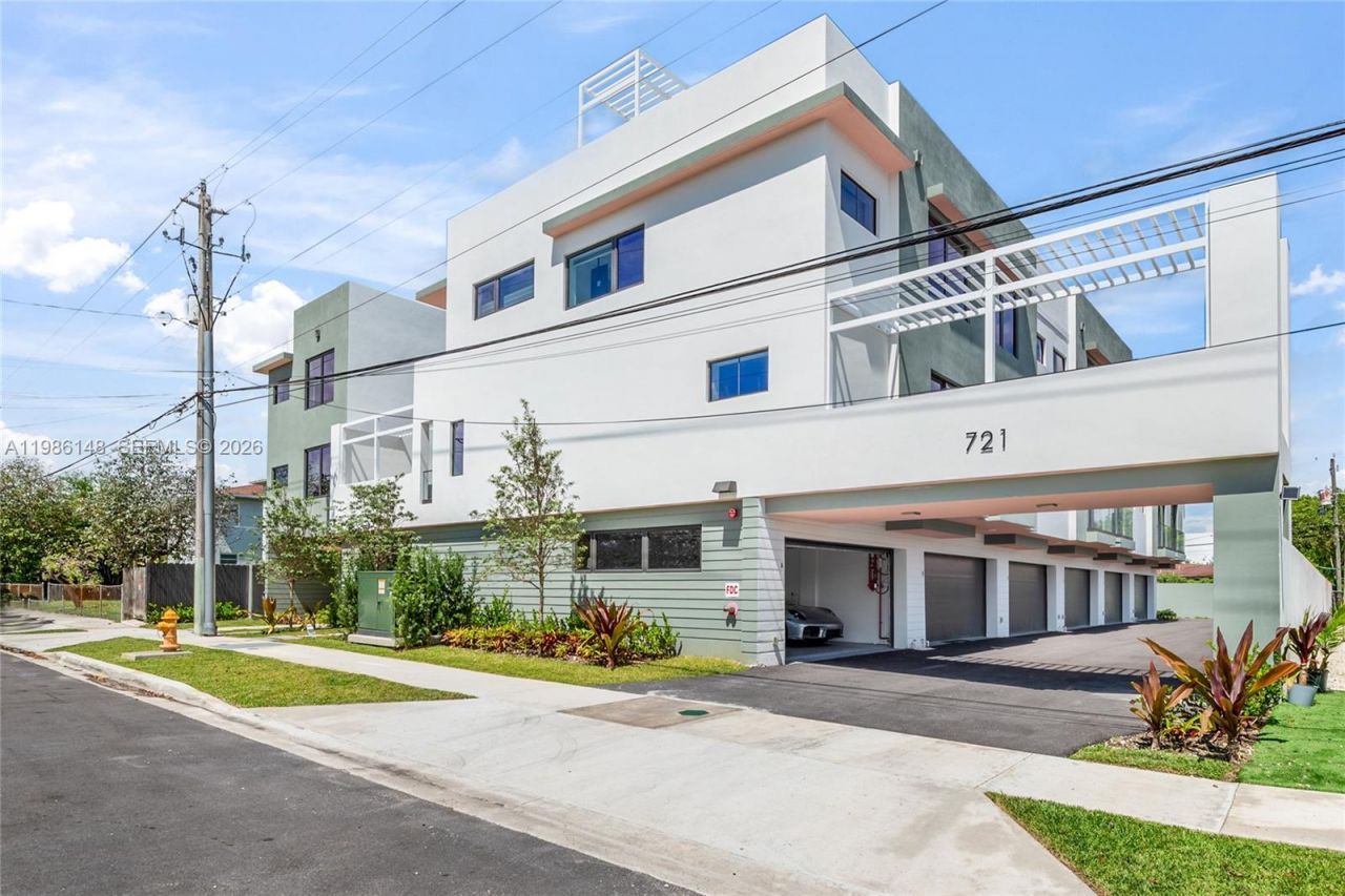 721 SW 11th Street , Unit A, Miami, FL 33129 Photo