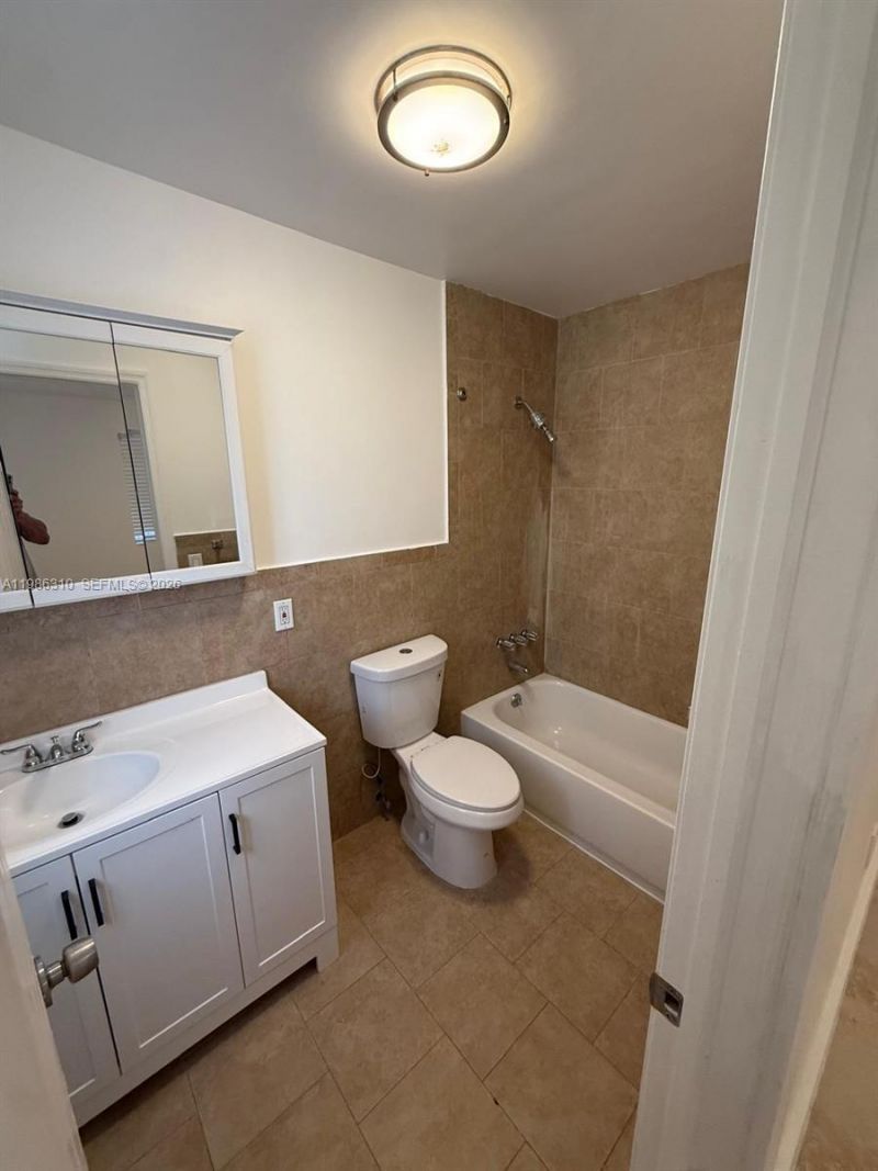 1781 NW 16th St, Miami, FL 33125 Photo