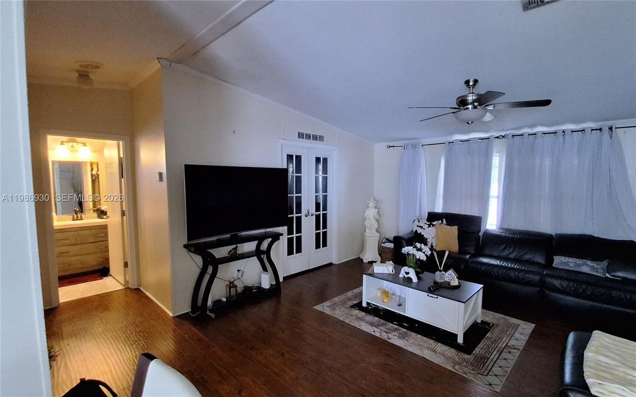 3240 SW 50 Ter , Davie, FL 33314 Photo