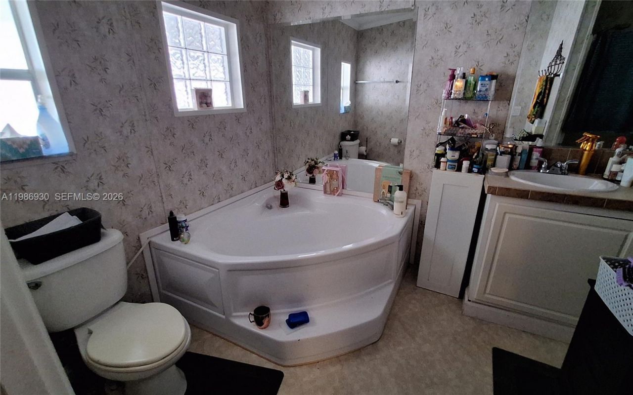 3240 SW 50 Ter , Davie, FL 33314 Photo