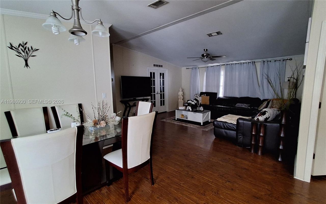 3240 SW 50 Ter , Davie, FL 33314 Photo