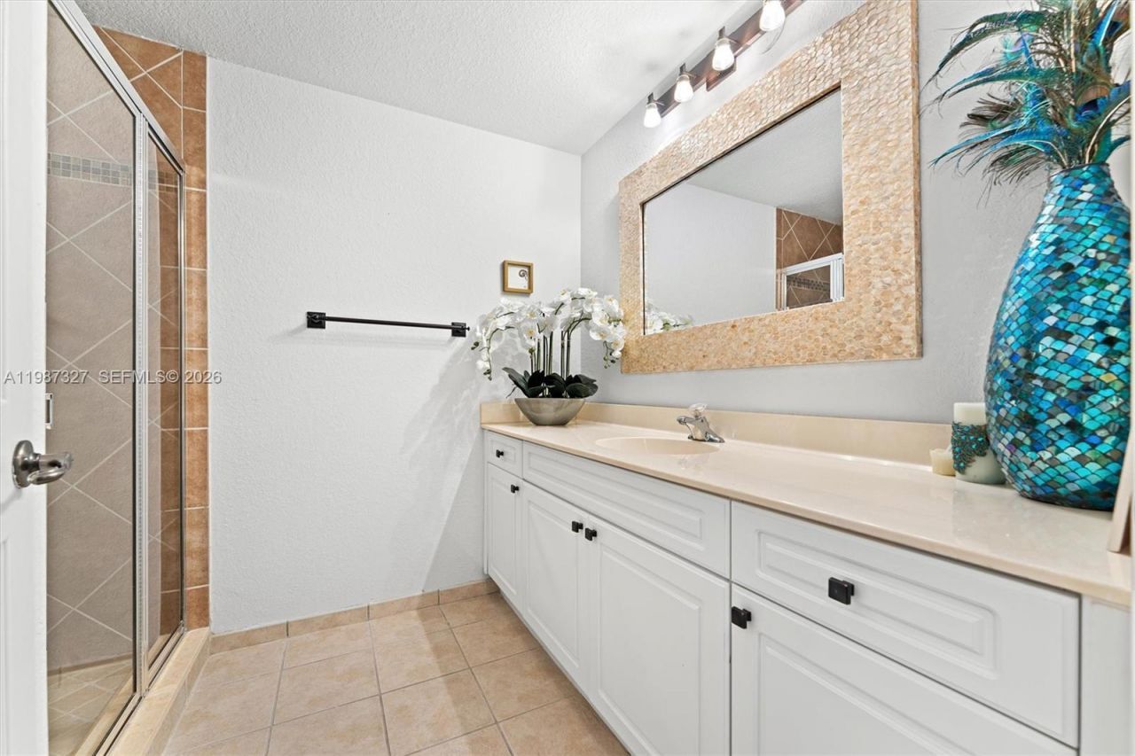 2725 Anzio Ct , Unit 307, Palm Beach Gardens, FL 33410 Photo