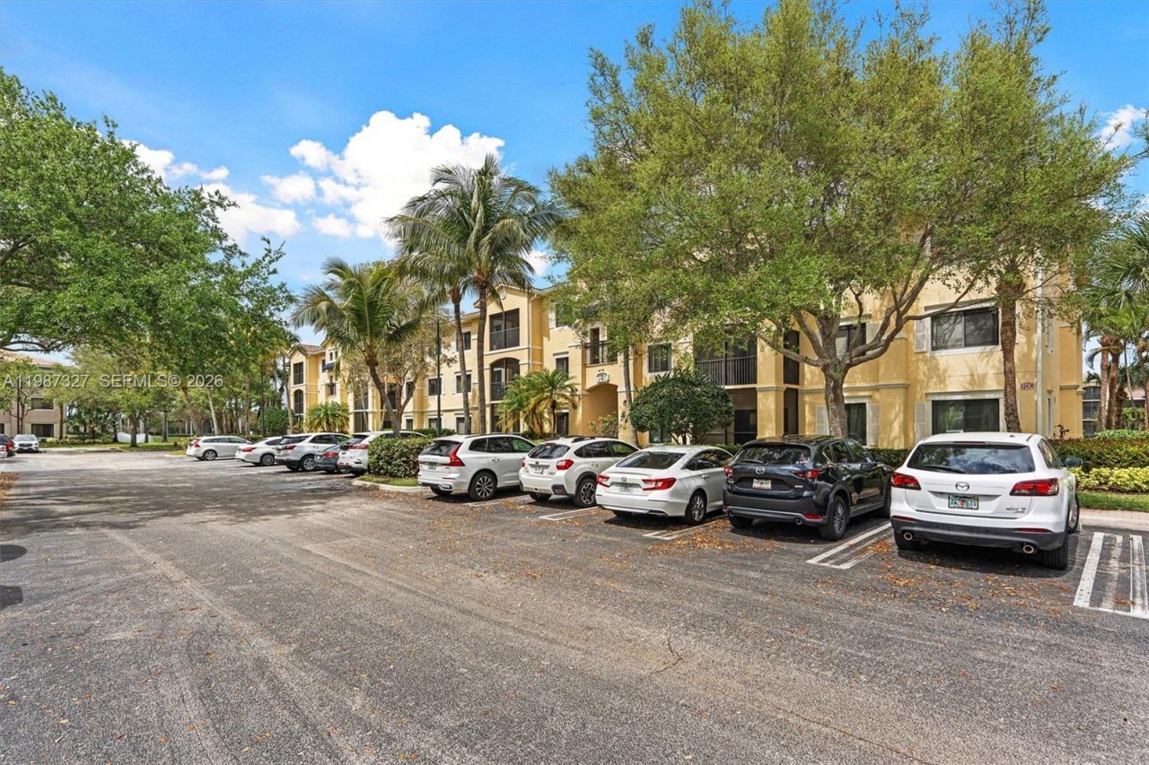 2725 Anzio Ct , Unit 307, Palm Beach Gardens, FL 33410 Photo