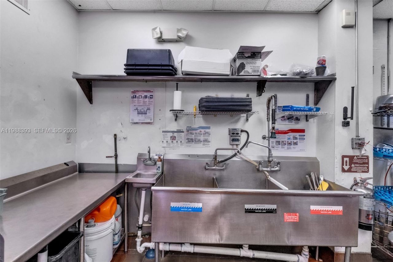 646 NE 79th St, Miami, FL 33138 Photo