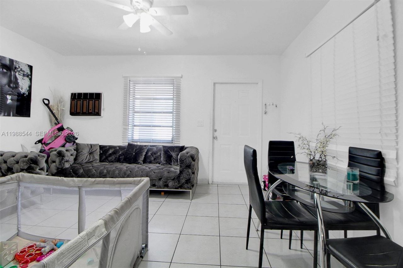 2900 NW 95th St, Miami, FL 33147 Photo