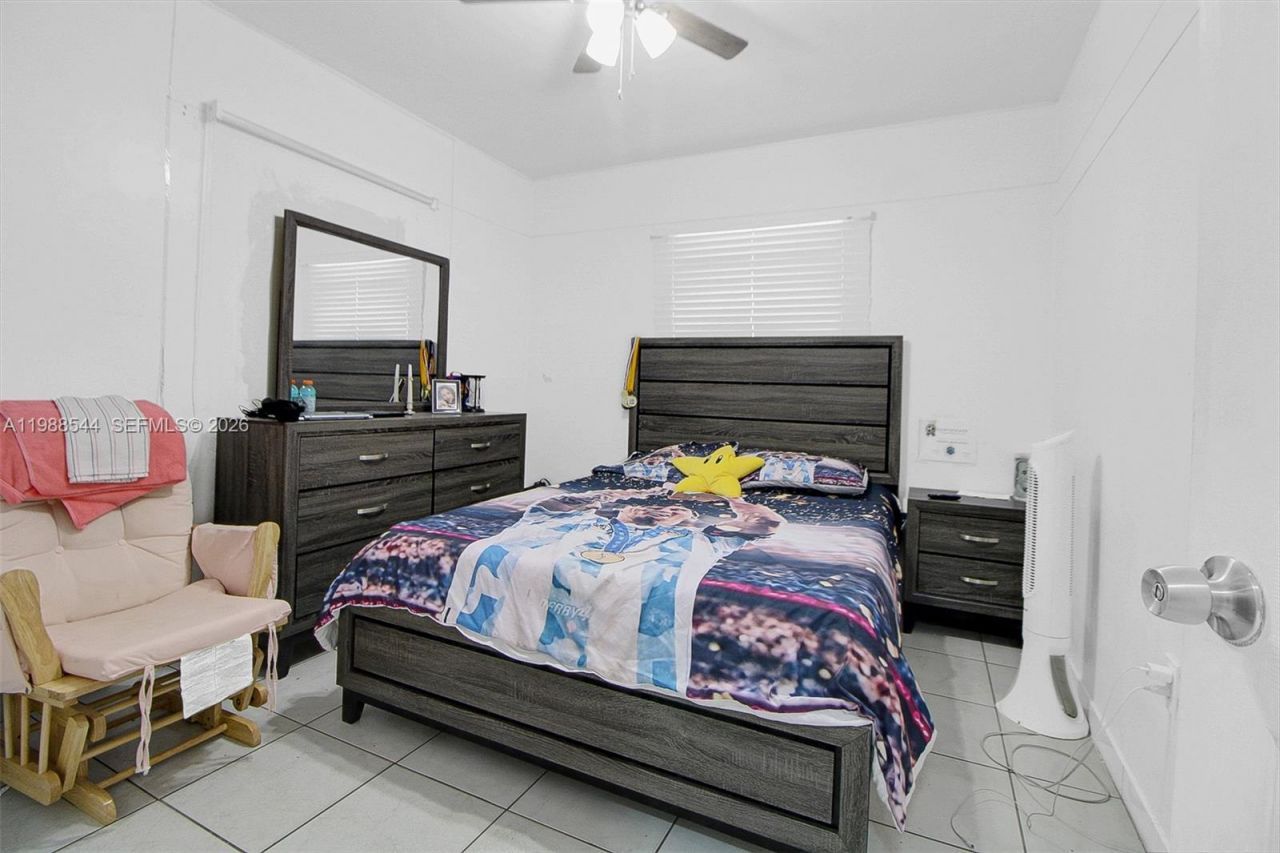 2900 NW 95th St, Miami, FL 33147 Photo