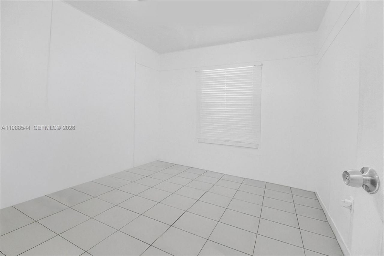 2900 NW 95th St, Miami, FL 33147 Photo