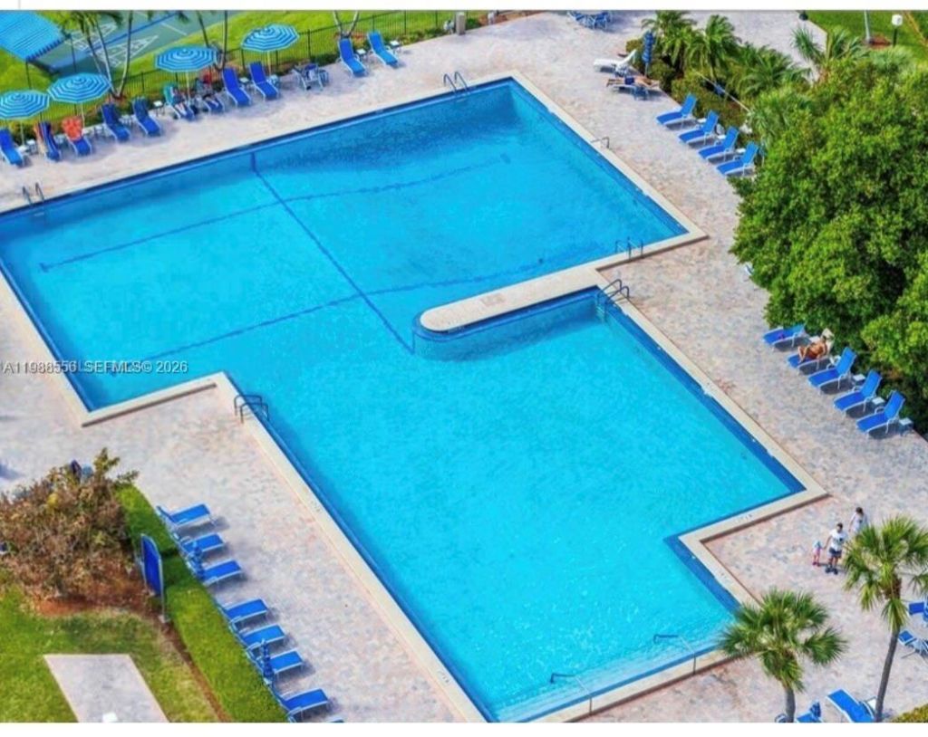 2500 Parkview Dr, Unit 2119, Hallandale Beach, FL 33009 Photo