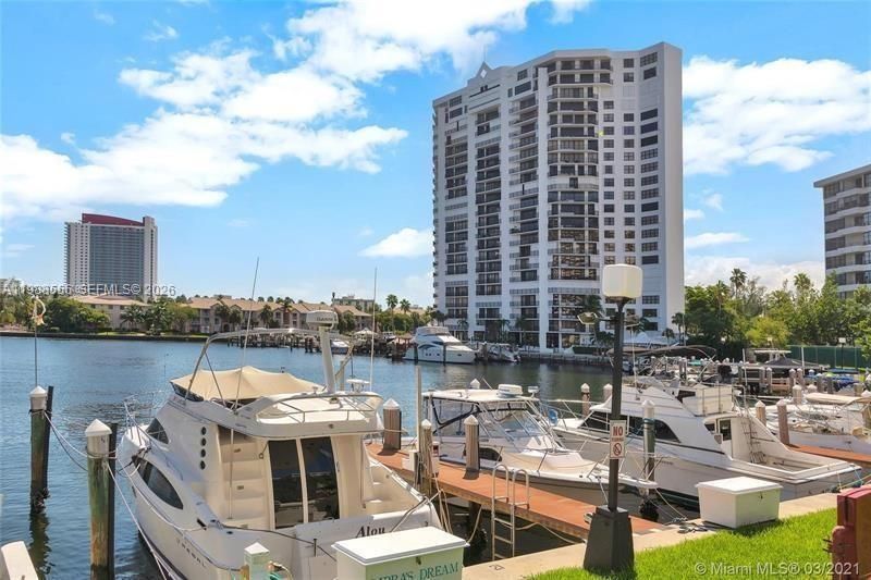 2500 Parkview Dr, Unit 2119, Hallandale Beach, FL 33009 Photo