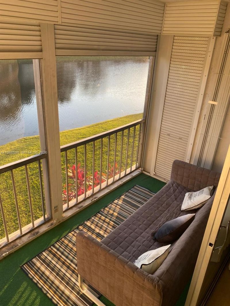 361 S Hollybrook Dr , Unit 206, Pembroke Pines, FL 33025 Photo