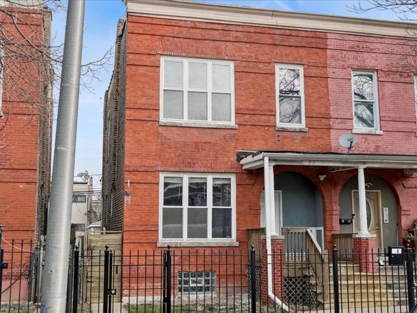 3348 W Le Moyne Street, Chicago, IL 60651