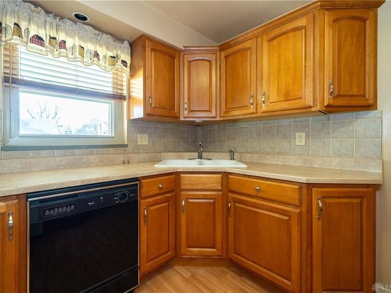 639 Storms Road, Kettering, OH 45429 Photo 13