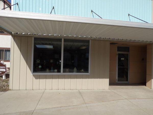 154 N Broadway , Alden, MN 56009