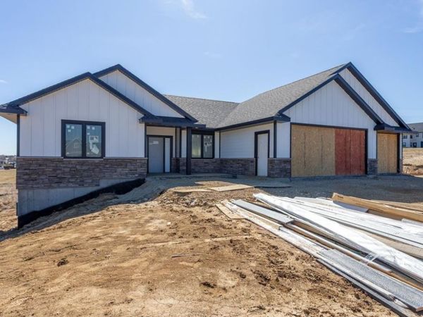 14368 Keegan Court, Dubuque, IA 52002