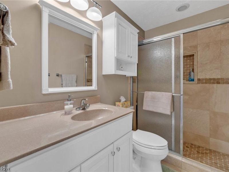 22137 Meadownorth Court, Strongsville, OH 44149 Photo 22