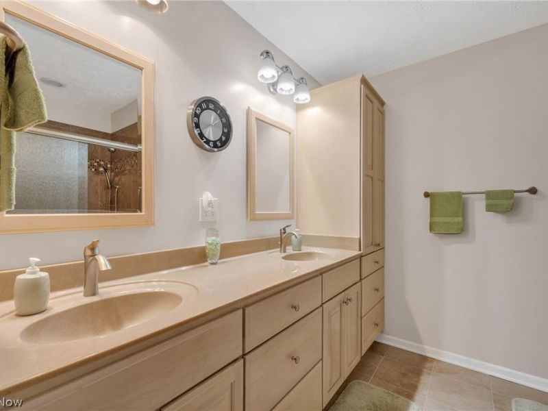 22137 Meadownorth Court, Strongsville, OH 44149 Photo 29