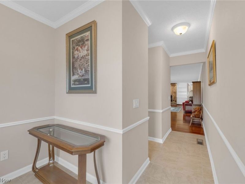 22137 Meadownorth Court, Strongsville, OH 44149 Photo 7