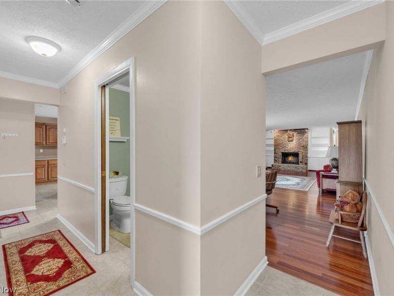 22137 Meadownorth Court, Strongsville, OH 44149 Photo 8