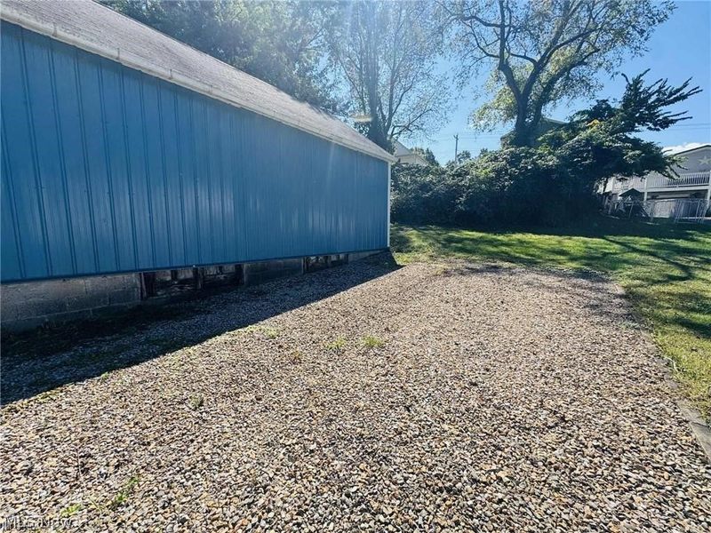 1365 Sharon (rear) Avenue , Zanesville, OH 43701 Photo 4