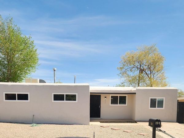 204 59th Street SW, Albuquerque, NM 87121