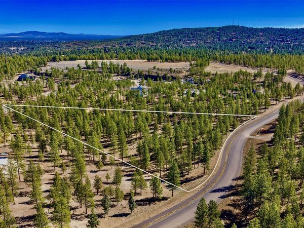 19128 Concannon Drive, Bend, OR 97703