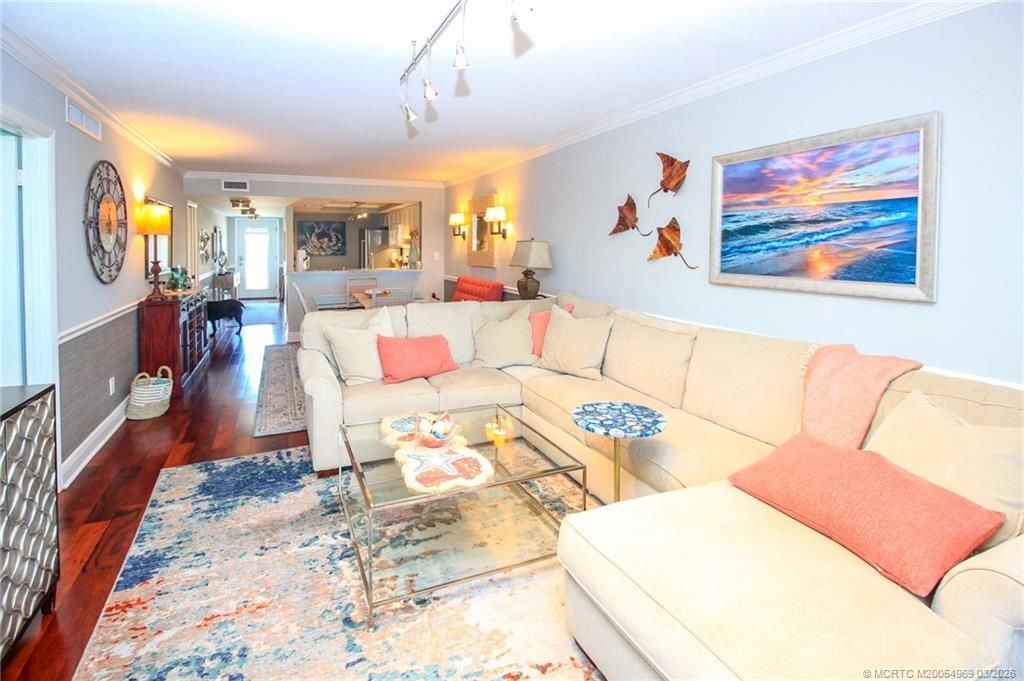 20 NE Plantation Road, Unit 204, Stuart, FL 34996 Photo