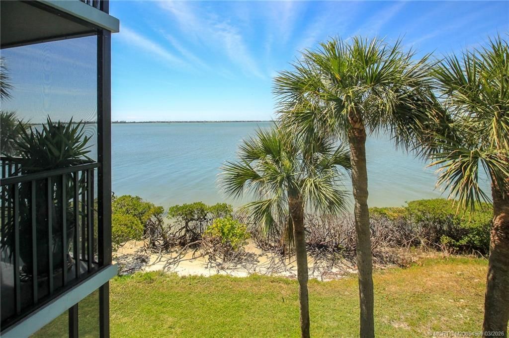 20 NE Plantation Road, Unit 204, Stuart, FL 34996 Photo
