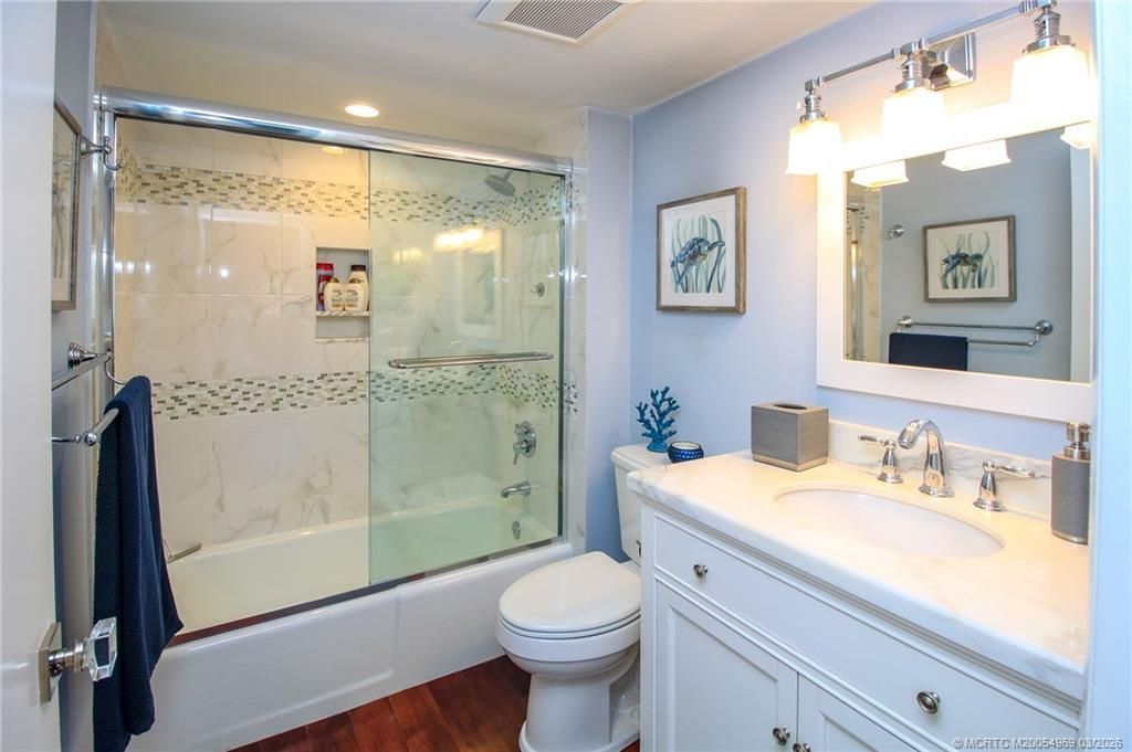 20 NE Plantation Road, Unit 204, Stuart, FL 34996 Photo