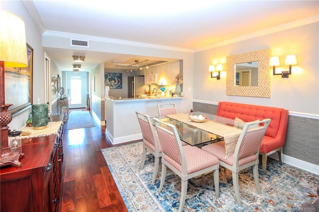 20 NE Plantation Road, Unit 204, Stuart, FL 34996 Photo