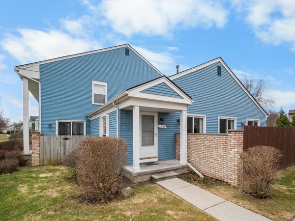 23659 Stonehenge Boulevard, Novi, MI 48375