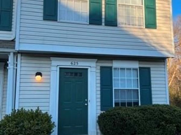 625 Lex Drive , Charlotte, NC 28262