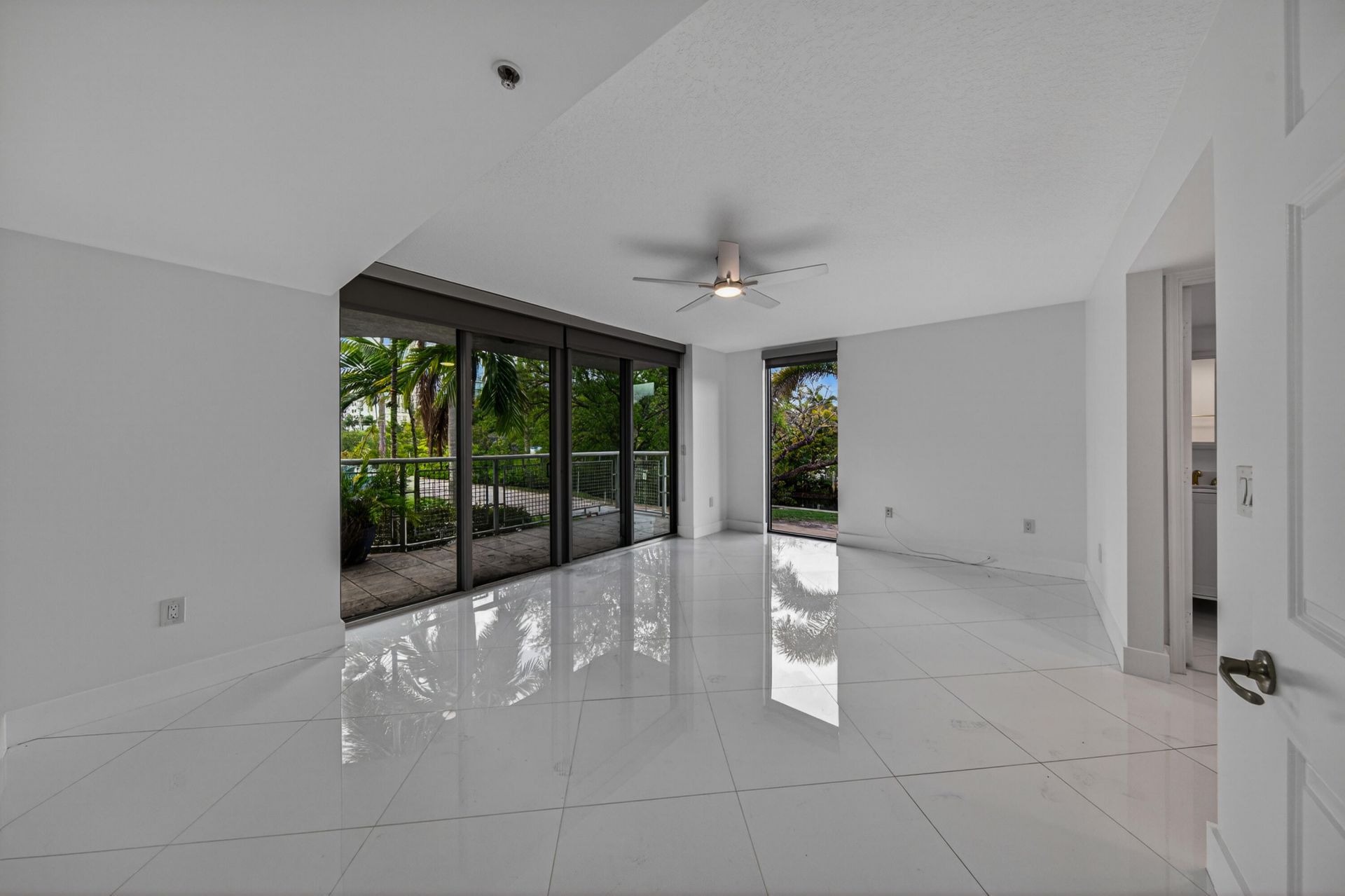 900 SE 2nd Street, Unit 201, Fort Lauderdale, FL 33301 Photo