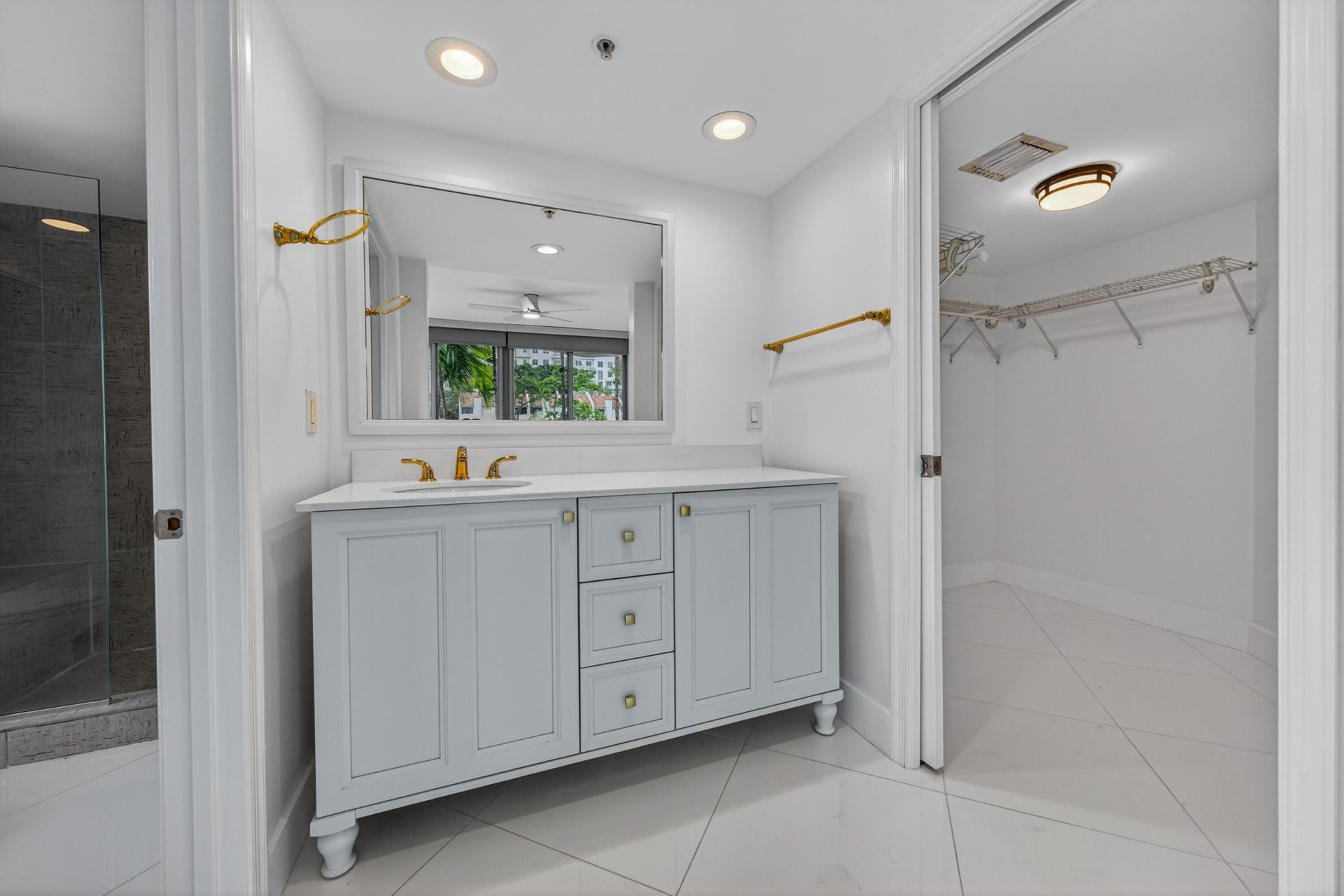 900 SE 2nd Street, Unit 201, Fort Lauderdale, FL 33301 Photo