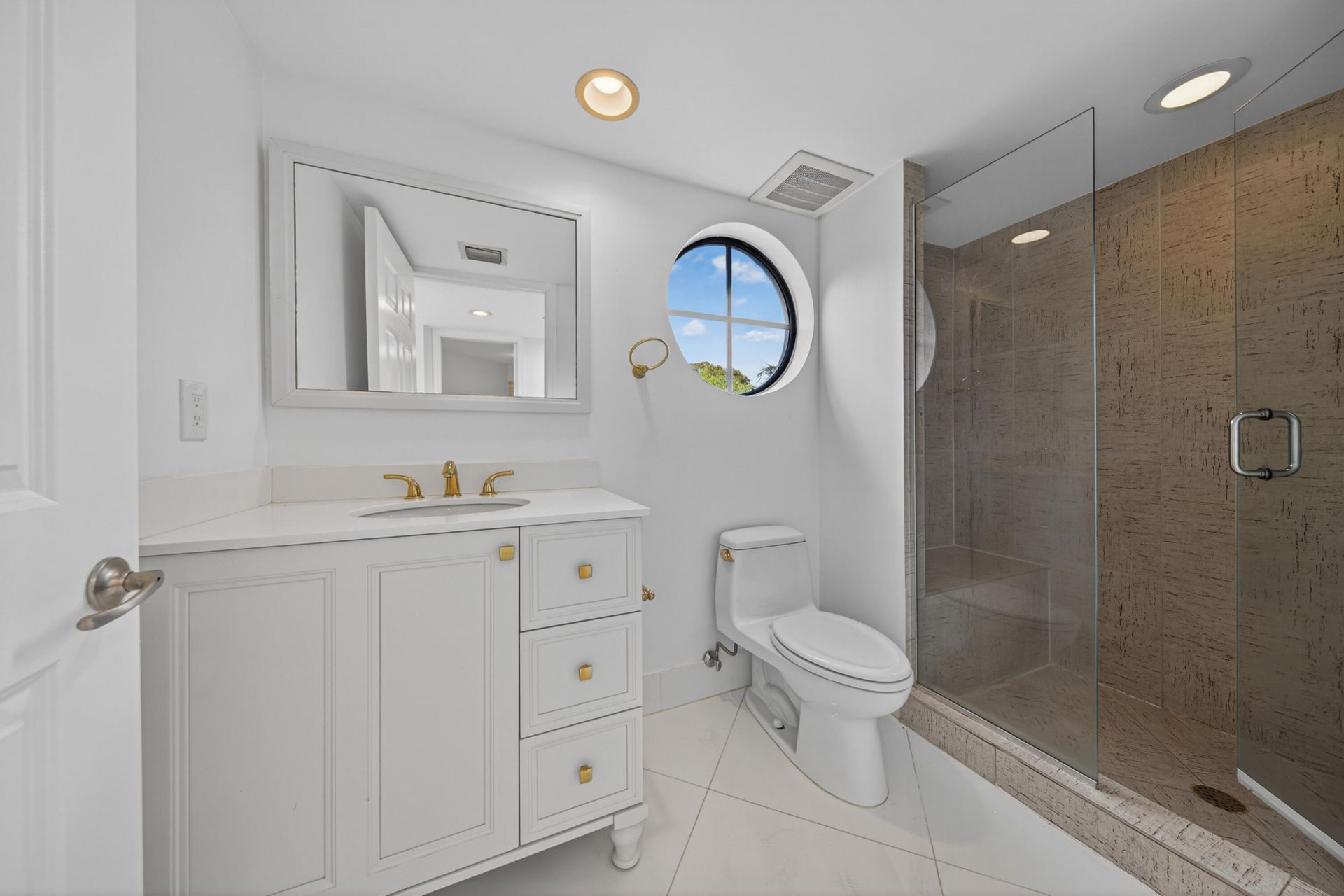 900 SE 2nd Street, Unit 201, Fort Lauderdale, FL 33301 Photo