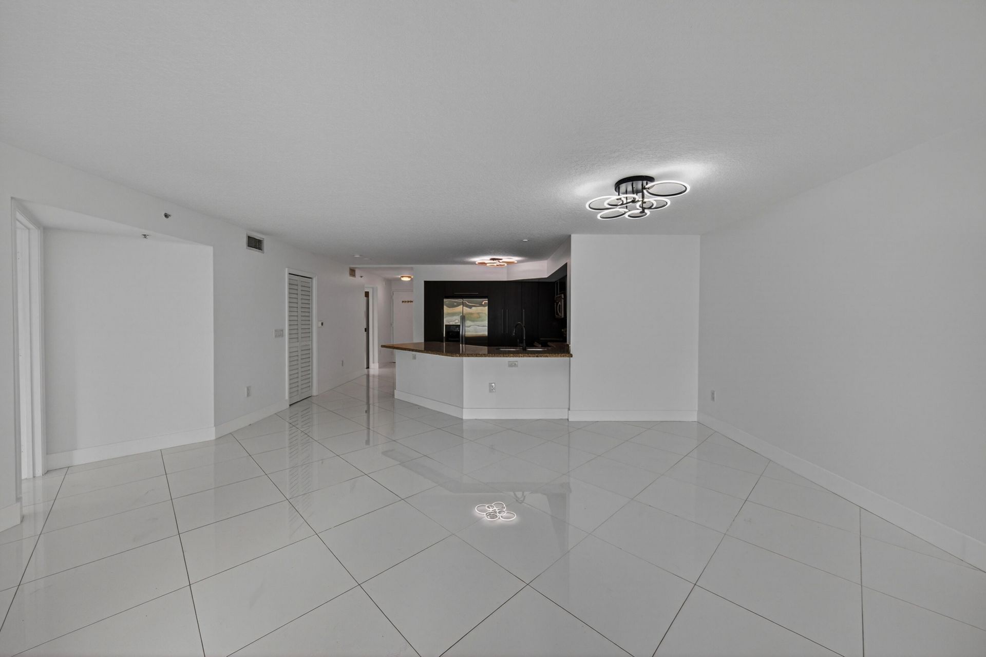 900 SE 2nd Street, Unit 201, Fort Lauderdale, FL 33301 Photo