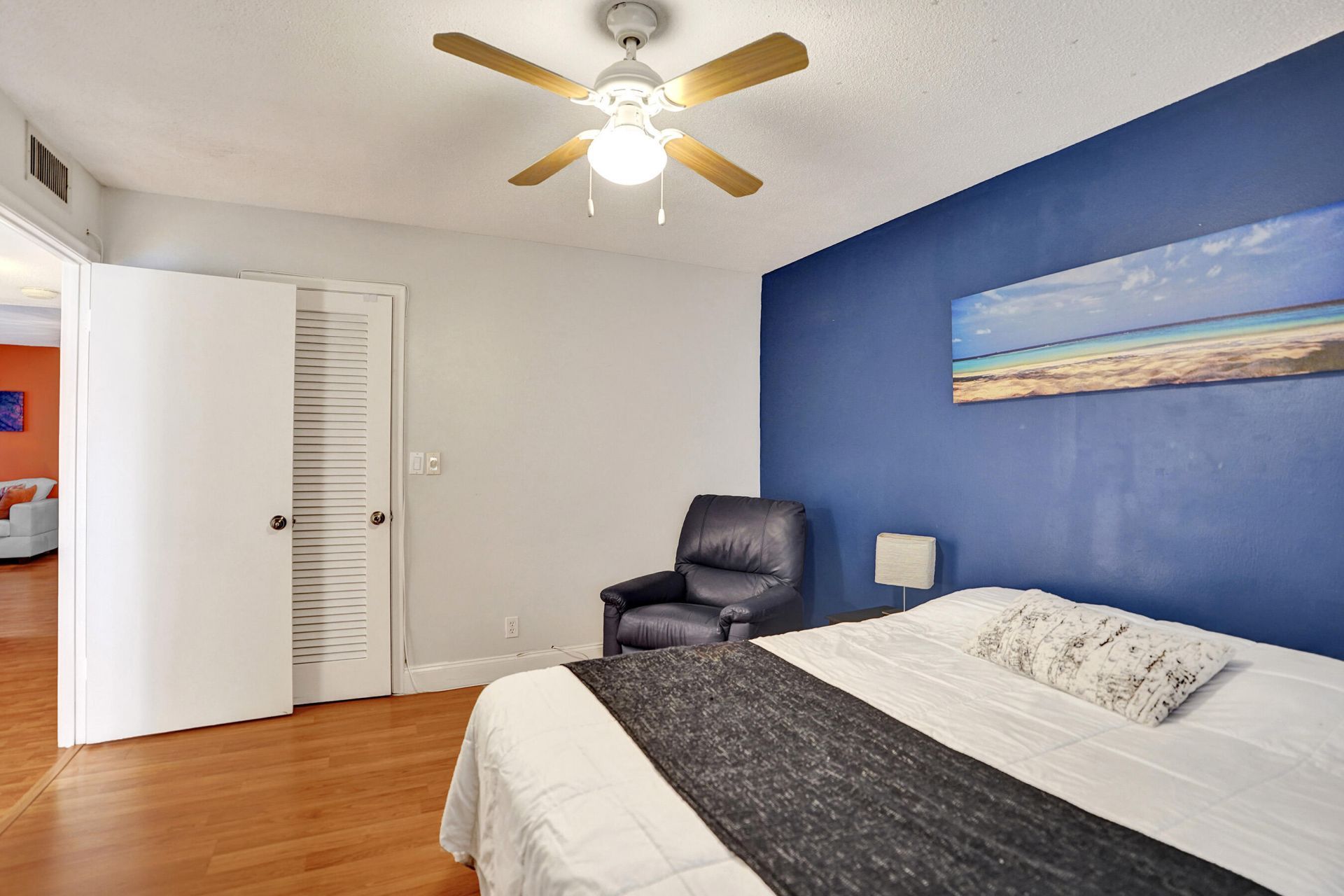 218 NE 12th Avenue, Unit 401, Hallandale Beach, FL 33009 Photo