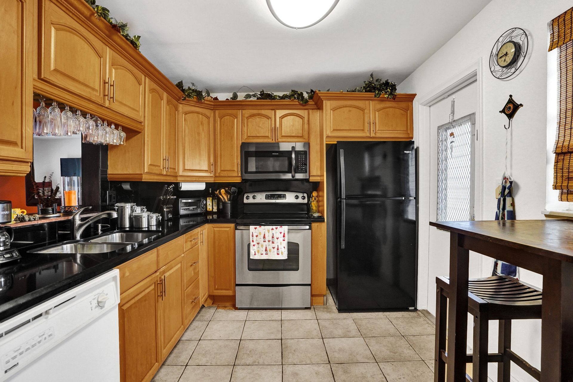 218 NE 12th Avenue, Unit 401, Hallandale Beach, FL 33009 Photo