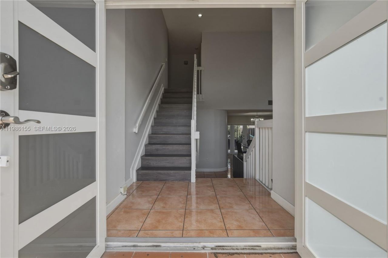 13237 NW 11th St, Miami, FL 33182 Photo