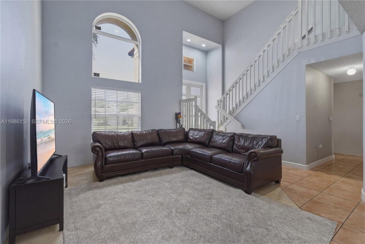 13237 NW 11th St, Miami, FL 33182 Photo