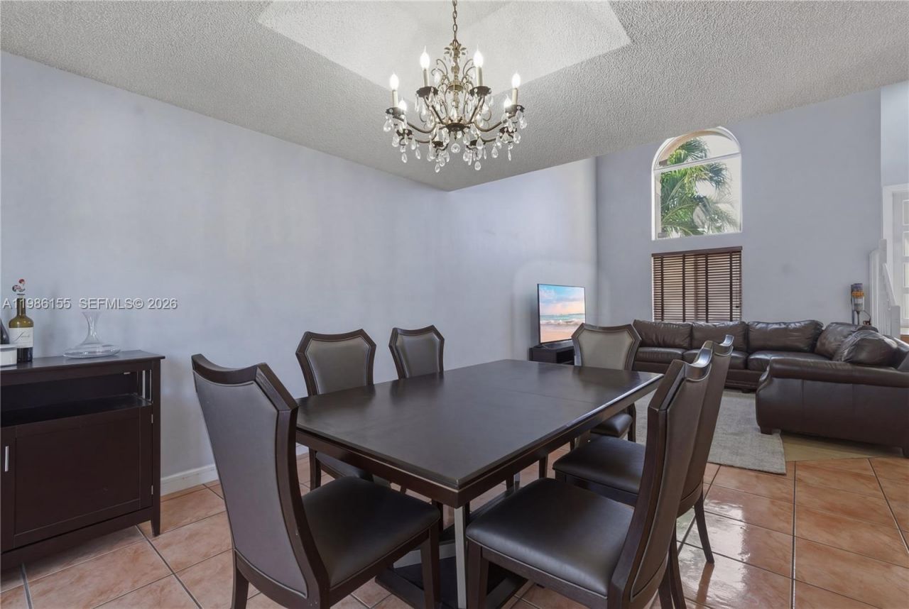 13237 NW 11th St, Miami, FL 33182 Photo