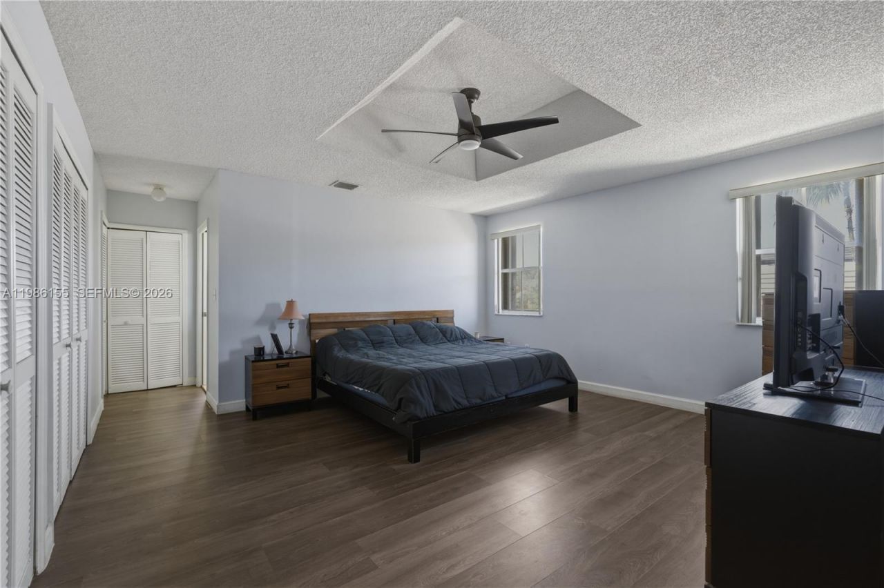 13237 NW 11th St, Miami, FL 33182 Photo