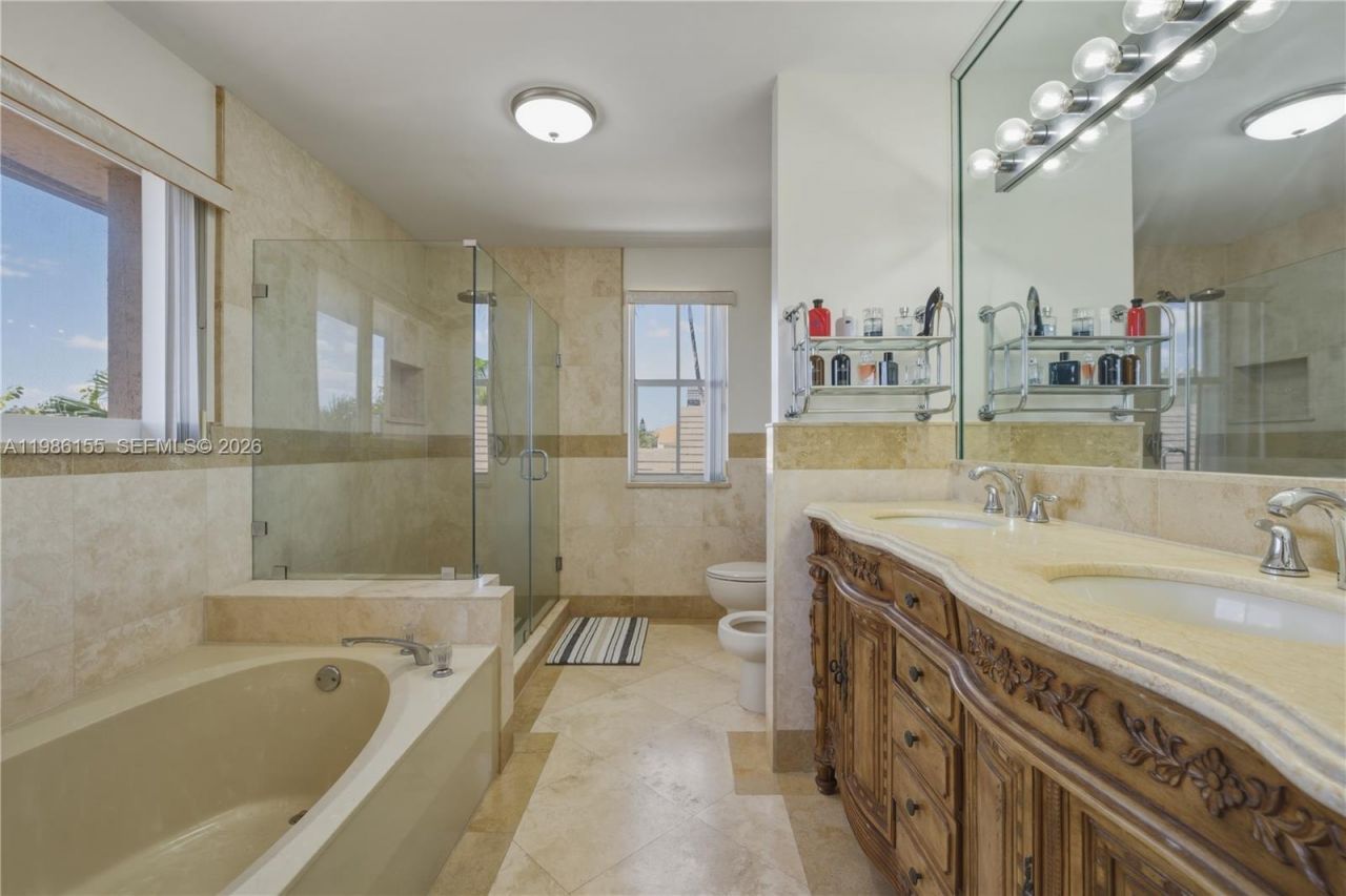 13237 NW 11th St, Miami, FL 33182 Photo