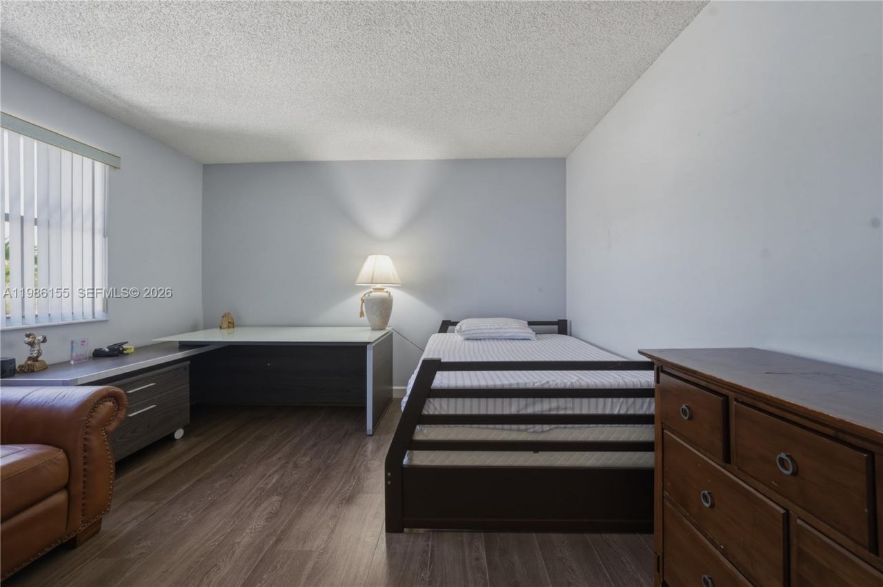 13237 NW 11th St, Miami, FL 33182 Photo